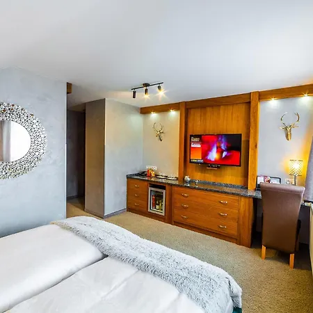 Hotel Wellness V Nebi 5*