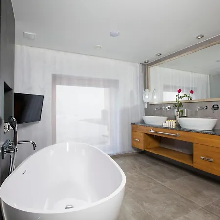 Hotell Wellness V Nebi